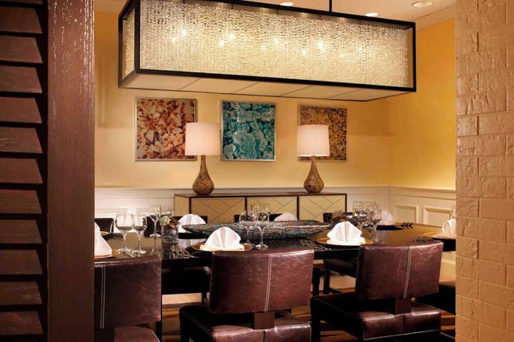 Dining 43 of 78