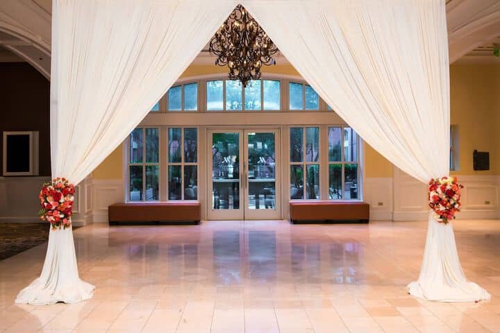 Ballroom/Hall 51 of 78