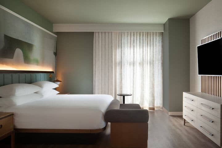 Room 10 of 78
