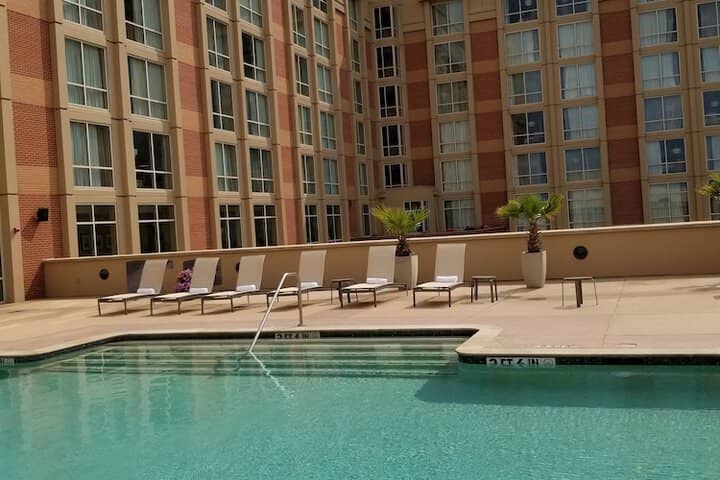 Pool 30 of 78