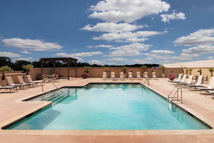 Pool 32 of 78